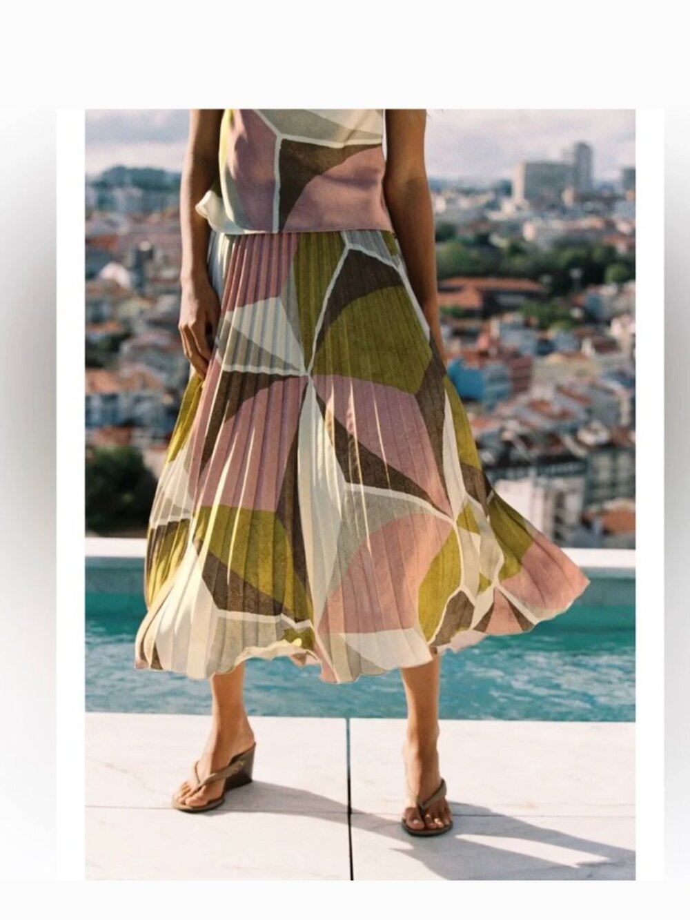 NWOT Bloggers Fave ZARA GEOMETRIC PRINT PLEATED Midi SKIRT - Picture 2 of 9